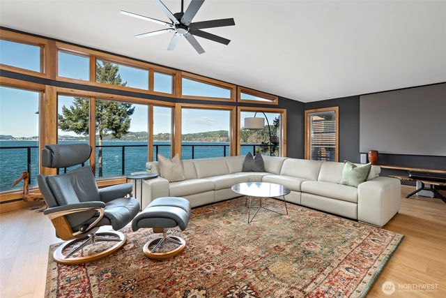 13884 Polaris Point Lane, Anacortes, WA 98221