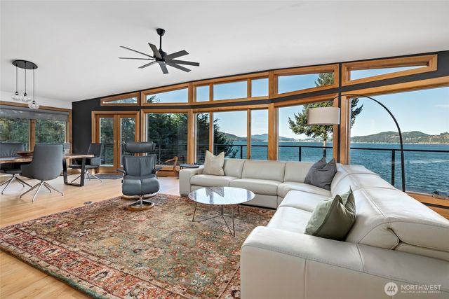 13884 Polaris Point Lane, Anacortes, WA 98221