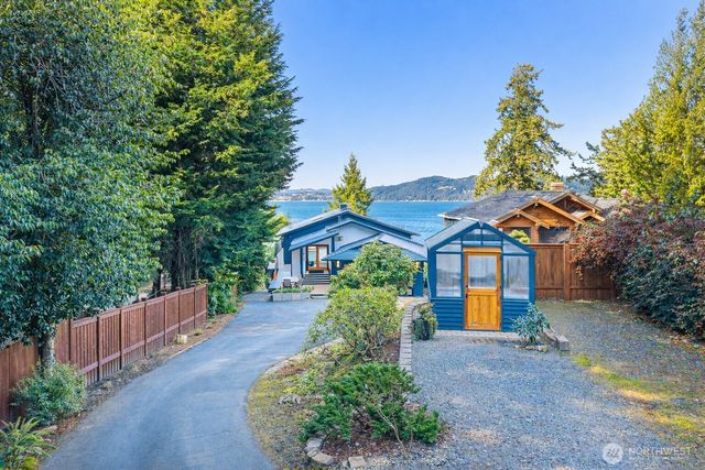 13884 Polaris Point Lane, Anacortes, WA 98221