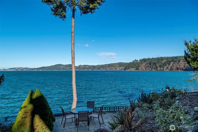 13884 Polaris Point Lane, Anacortes, WA 98221
