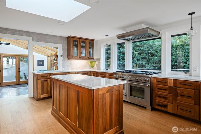 13884 Polaris Point Lane, Anacortes, WA 98221