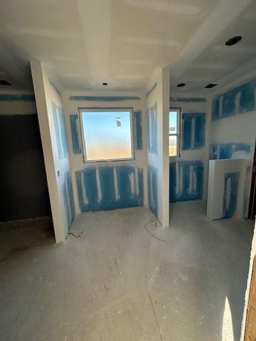 92 Highway, Smithville, MO 64089