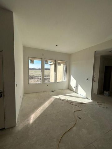 92 Highway, Smithville, MO 64089