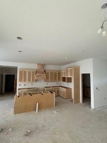 92 Highway, Smithville, MO 64089