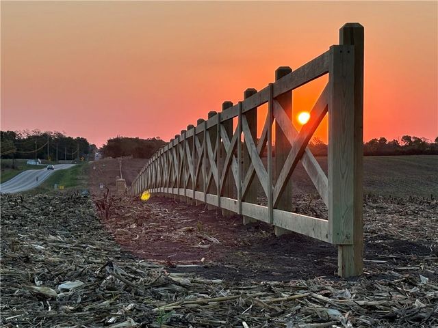 92 Highway, Smithville, MO 64089