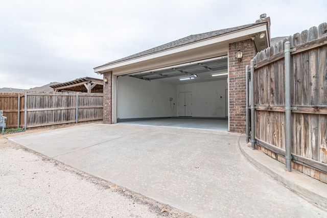 405 Springwood Court, Midland, TX 79705