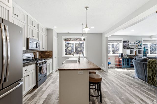 436 N JOSEPH ACRE RD, Kaysville, UT 84037