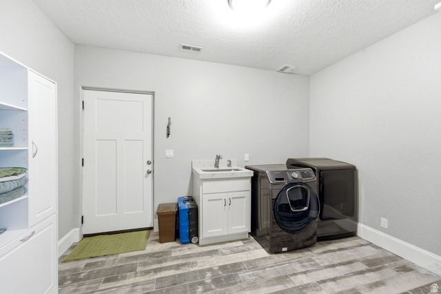 436 N JOSEPH ACRE RD, Kaysville, UT 84037