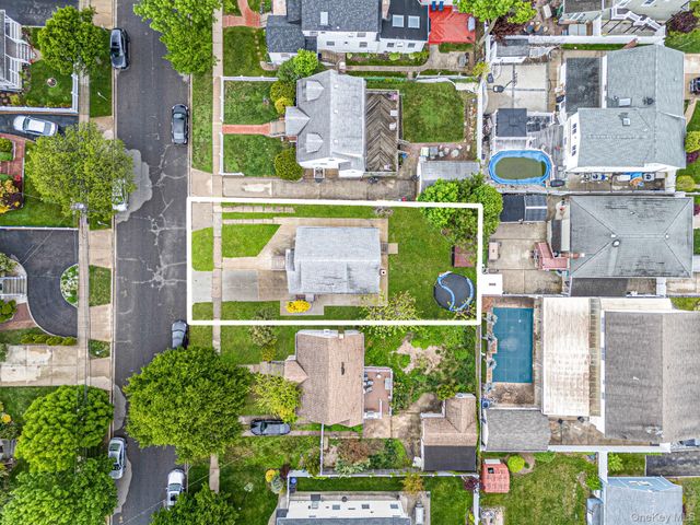 301 Merrifield Avenue, Oceanside, NY 11572
