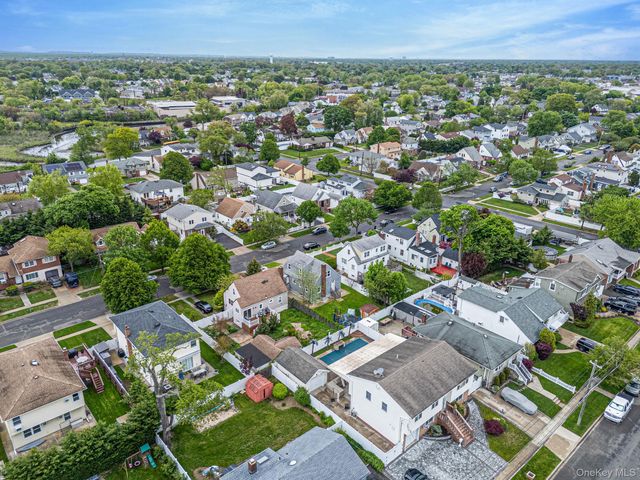 301 Merrifield Avenue, Oceanside, NY 11572