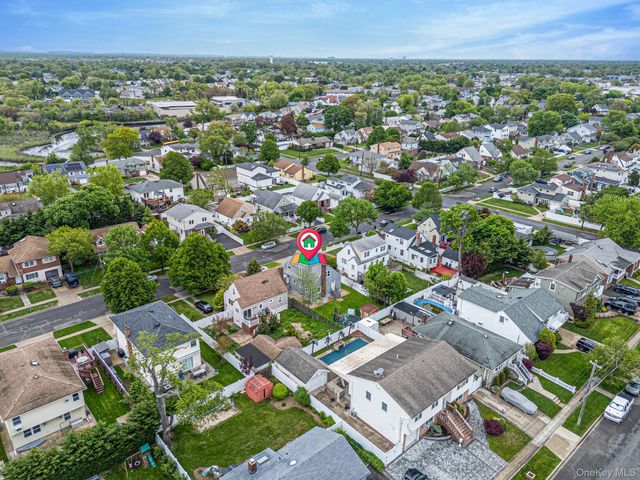 301 Merrifield Avenue, Oceanside, NY 11572
