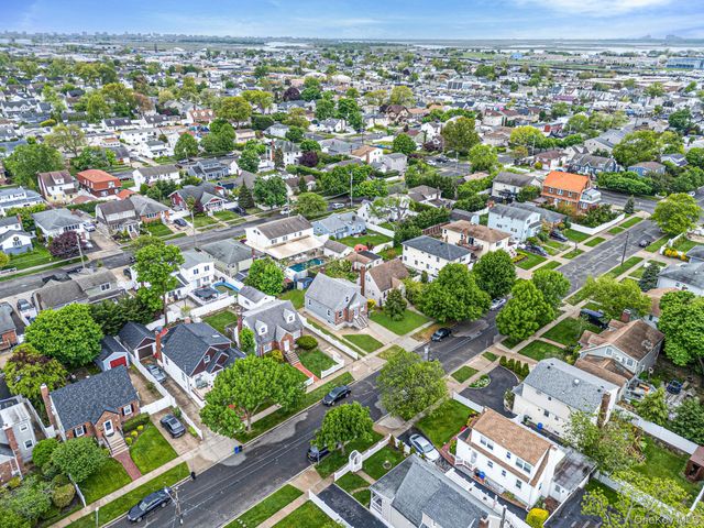 301 Merrifield Avenue, Oceanside, NY 11572