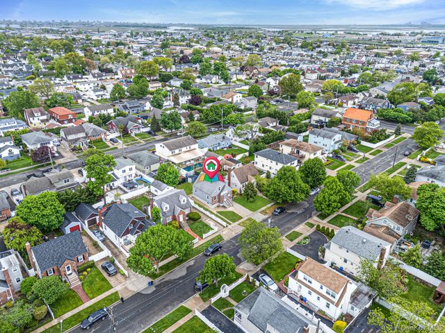 301 Merrifield Avenue, Oceanside, NY 11572