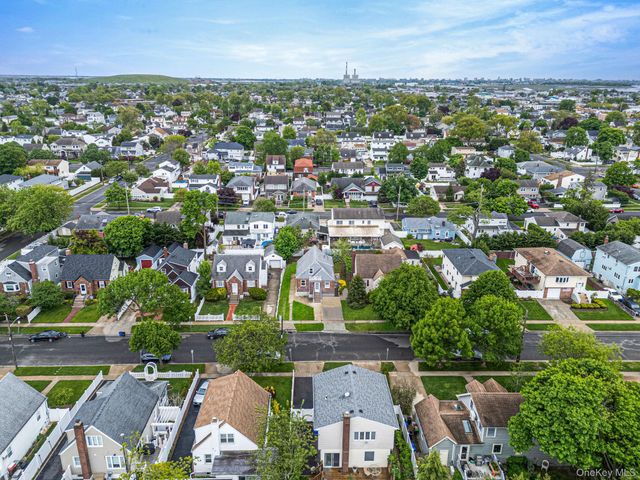 301 Merrifield Avenue, Oceanside, NY 11572
