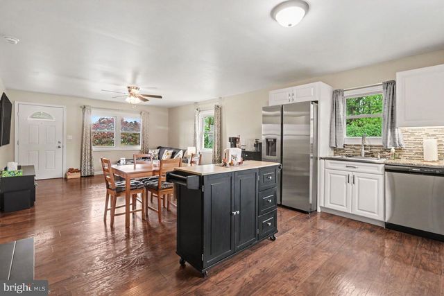 174 HOLLYWOOD DR, Middletown, PA 17057