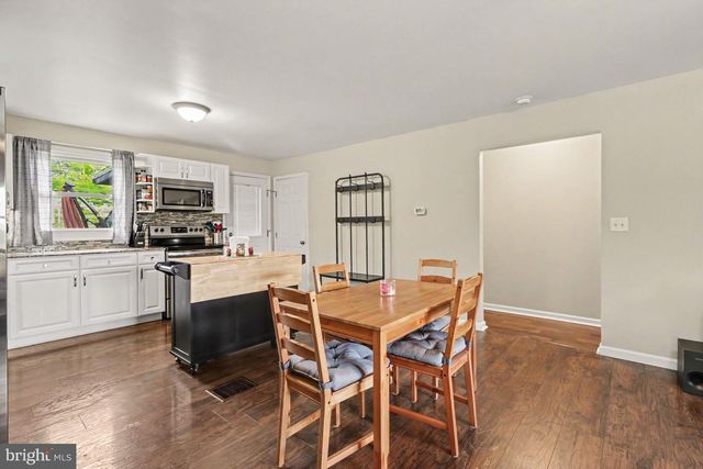 174 HOLLYWOOD DR, Middletown, PA 17057