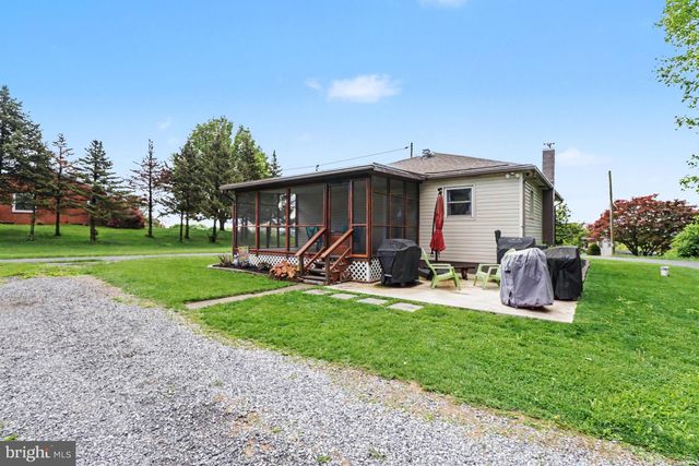 174 HOLLYWOOD DR, Middletown, PA 17057