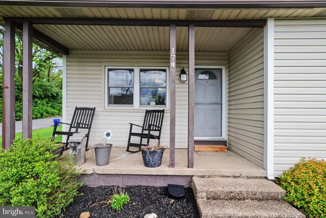 174 HOLLYWOOD DR, Middletown, PA 17057