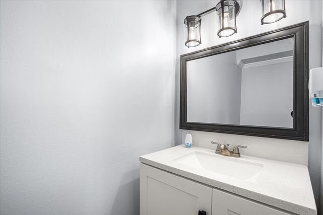 1182 E Barberry Lane A, Palatine, IL 60074