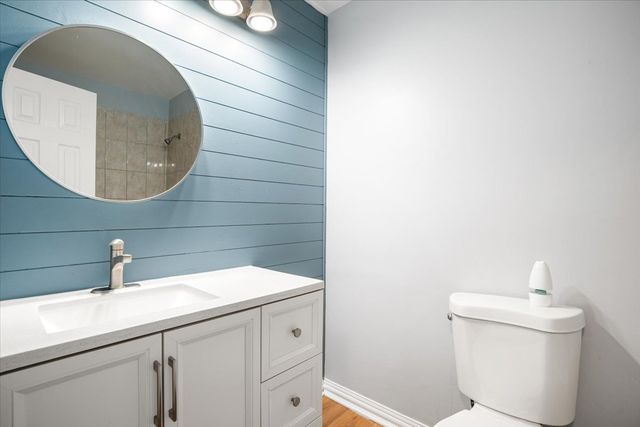 1182 E Barberry Lane A, Palatine, IL 60074