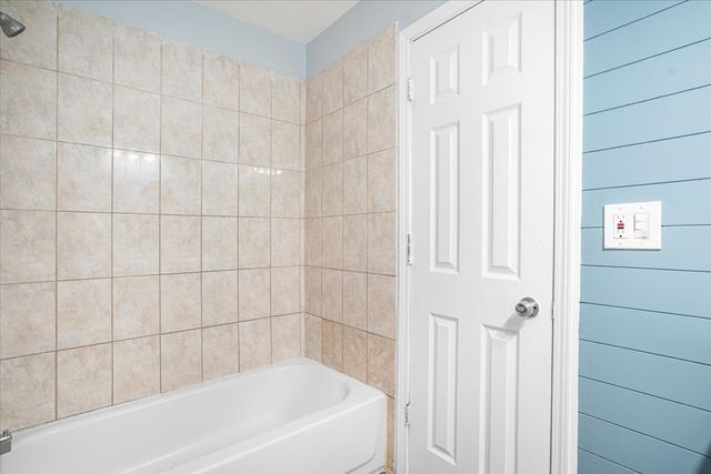 1182 E Barberry Lane A, Palatine, IL 60074