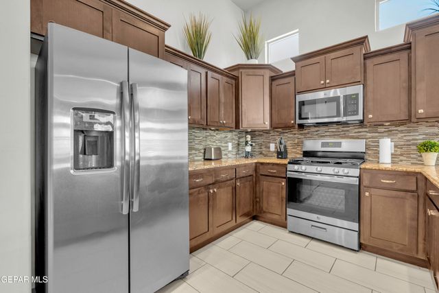 12613 Keitha Adams Drive, El Paso, TX 79928