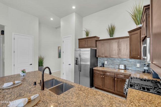 12613 Keitha Adams Drive, El Paso, TX 79928