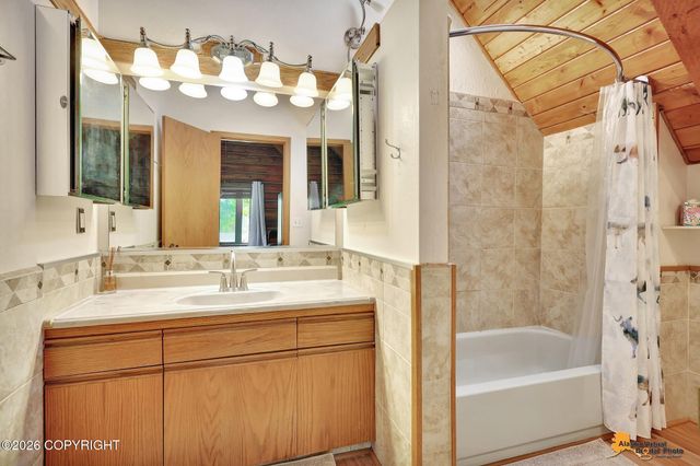 3801 E Palmdale Drive, Wasilla, AK 99654