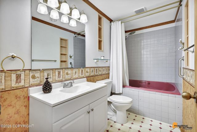 3801 E Palmdale Drive, Wasilla, AK 99654