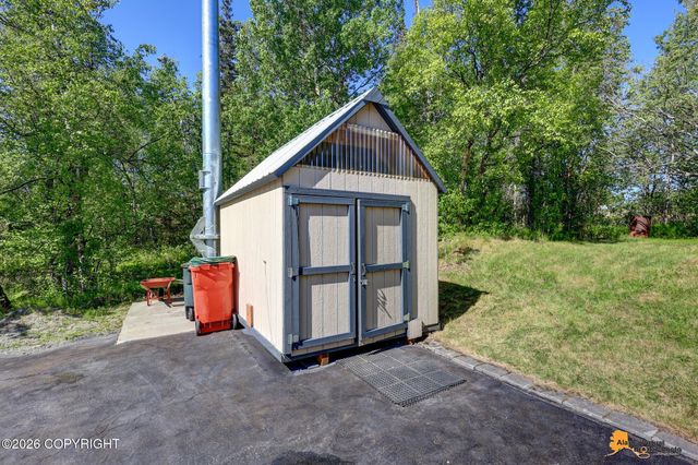 3801 E Palmdale Drive, Wasilla, AK 99654