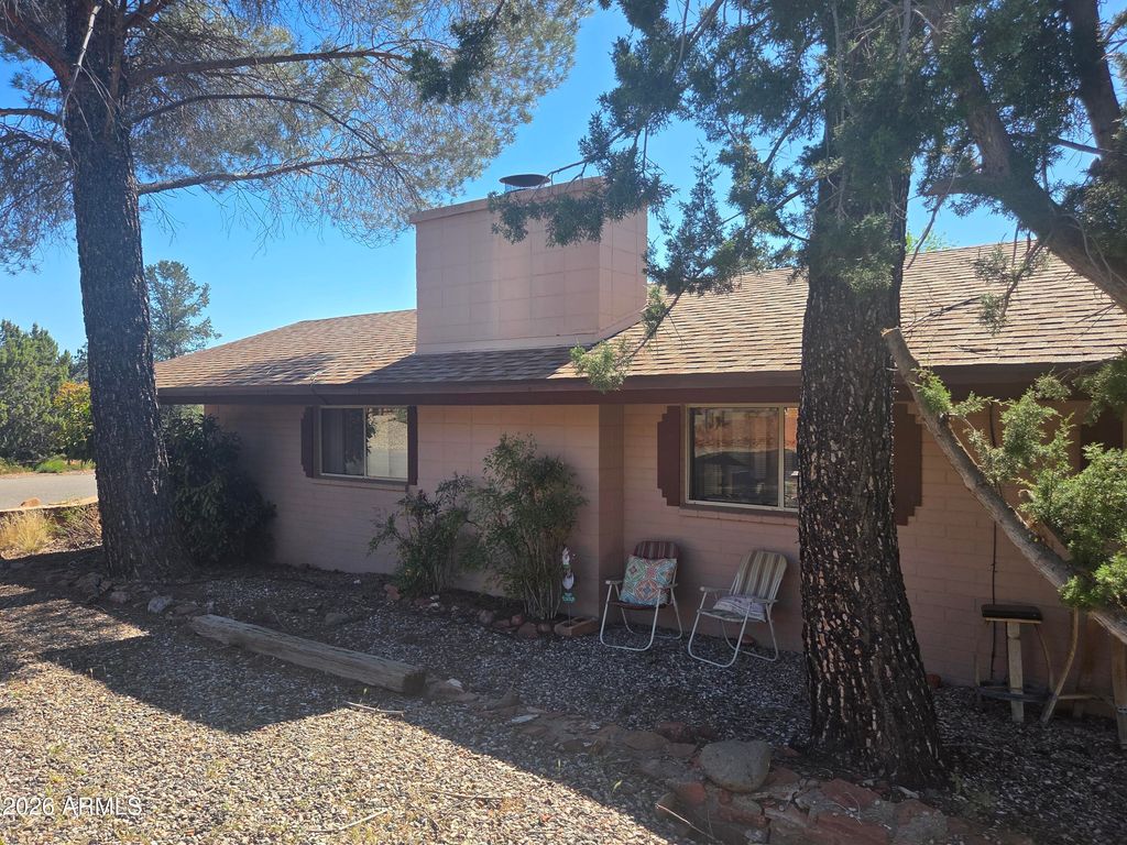 65 GROUNDS Drive, Sedona, AZ 86336