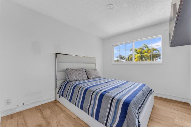 3004 NE 5th Terrace, Fort Lauderdale, FL 33334