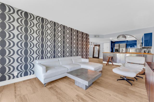 3004 NE 5th Terrace, Fort Lauderdale, FL 33334