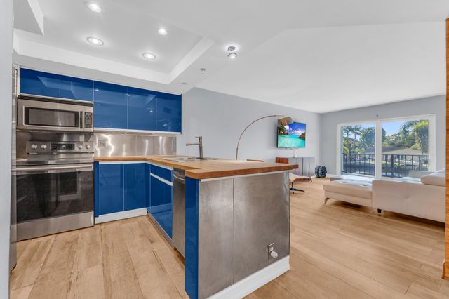 3004 NE 5th Terrace, Fort Lauderdale, FL 33334