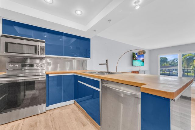 3004 NE 5th Terrace, Fort Lauderdale, FL 33334