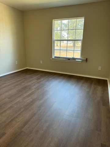 142 Voss PKWY A, Cedar Creek, TX 78612
