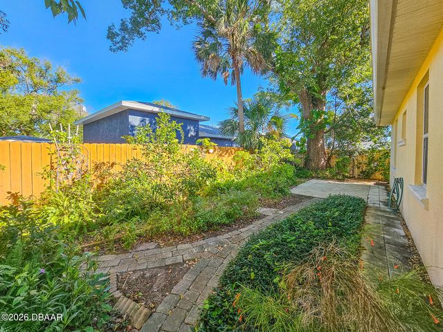 120 7th Street, Daytona Beach, FL 32117