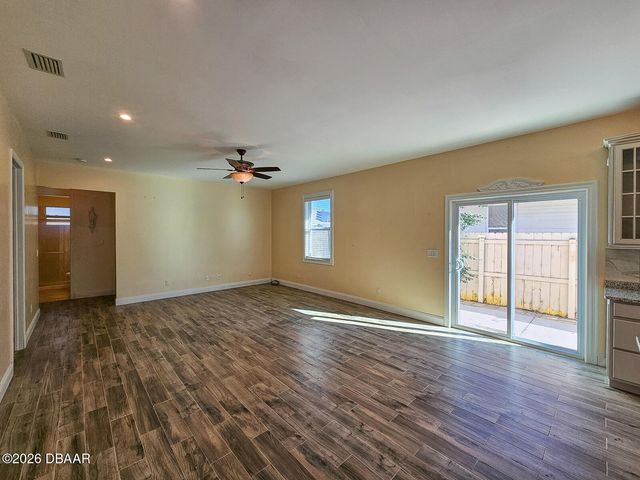 120 7th Street, Daytona Beach, FL 32117