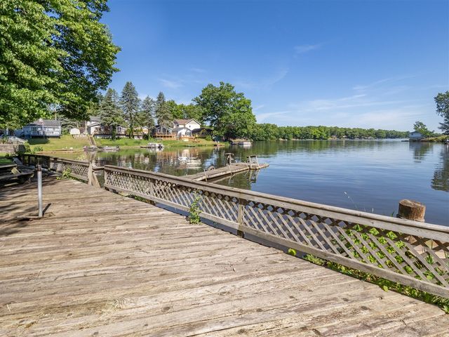 601 N Kalamazoo Street, Paw Paw, MI 49079