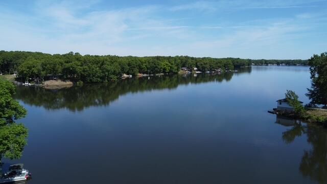 601 N Kalamazoo Street, Paw Paw, MI 49079