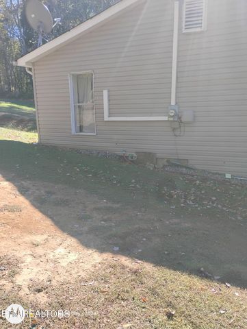 1391 County Road 609, Etowah, TN 37331