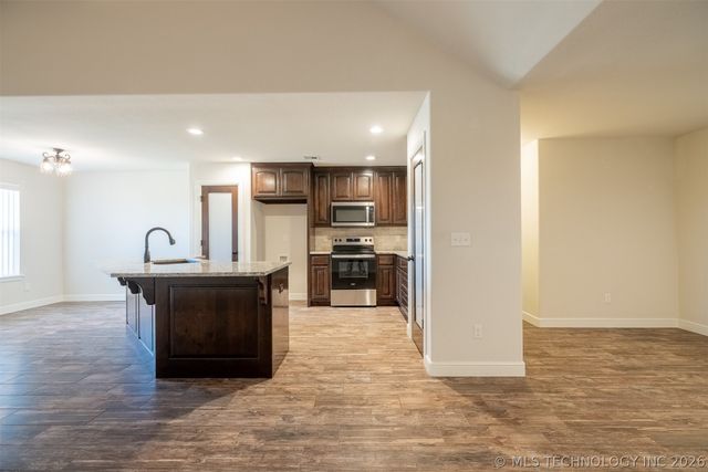 6989 Ruby Lane, Mounds, OK 74047