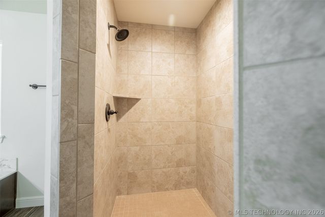 6989 Ruby Lane, Mounds, OK 74047