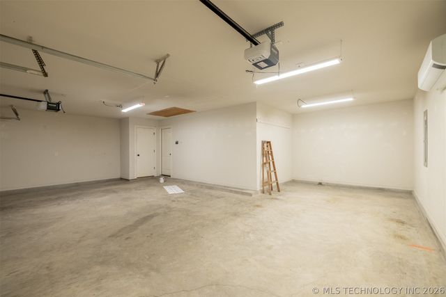 6989 Ruby Lane, Mounds, OK 74047