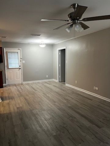 9406 Normandie Drive, Shreveport, LA 71118