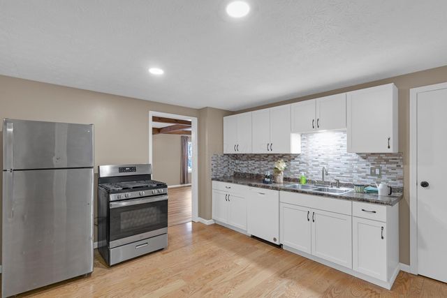 1607 Red Leaf Lane, Columbus, OH 43223