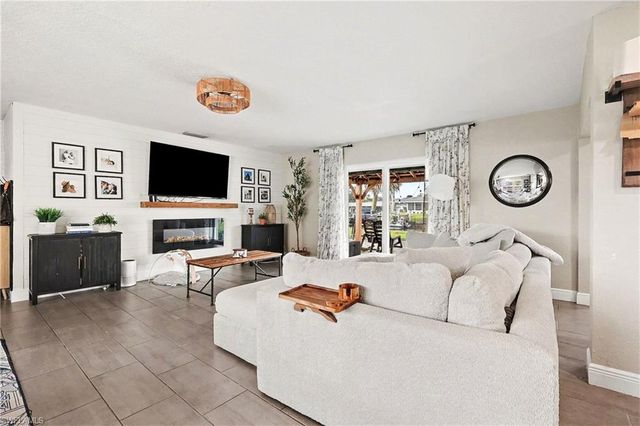 5220 Tower DR, Cape Coral, FL 33904