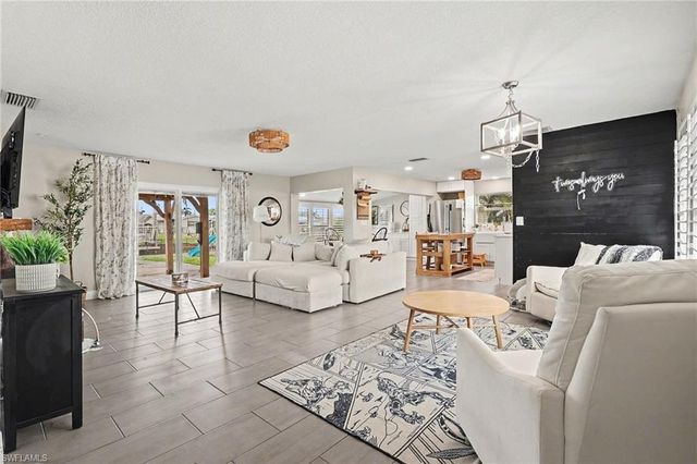 5220 Tower DR, Cape Coral, FL 33904