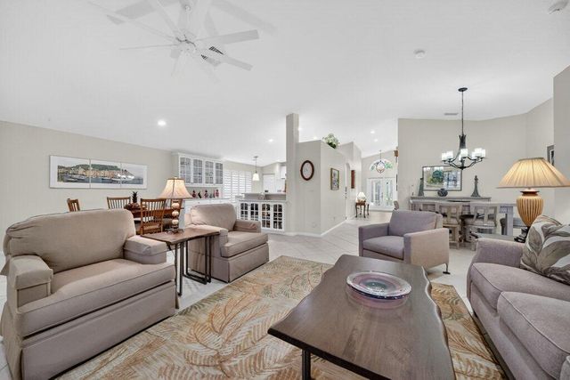 871 SE Westminster Place, Stuart, FL 34997