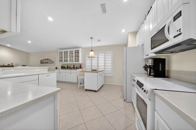 871 SE Westminster Place, Stuart, FL 34997